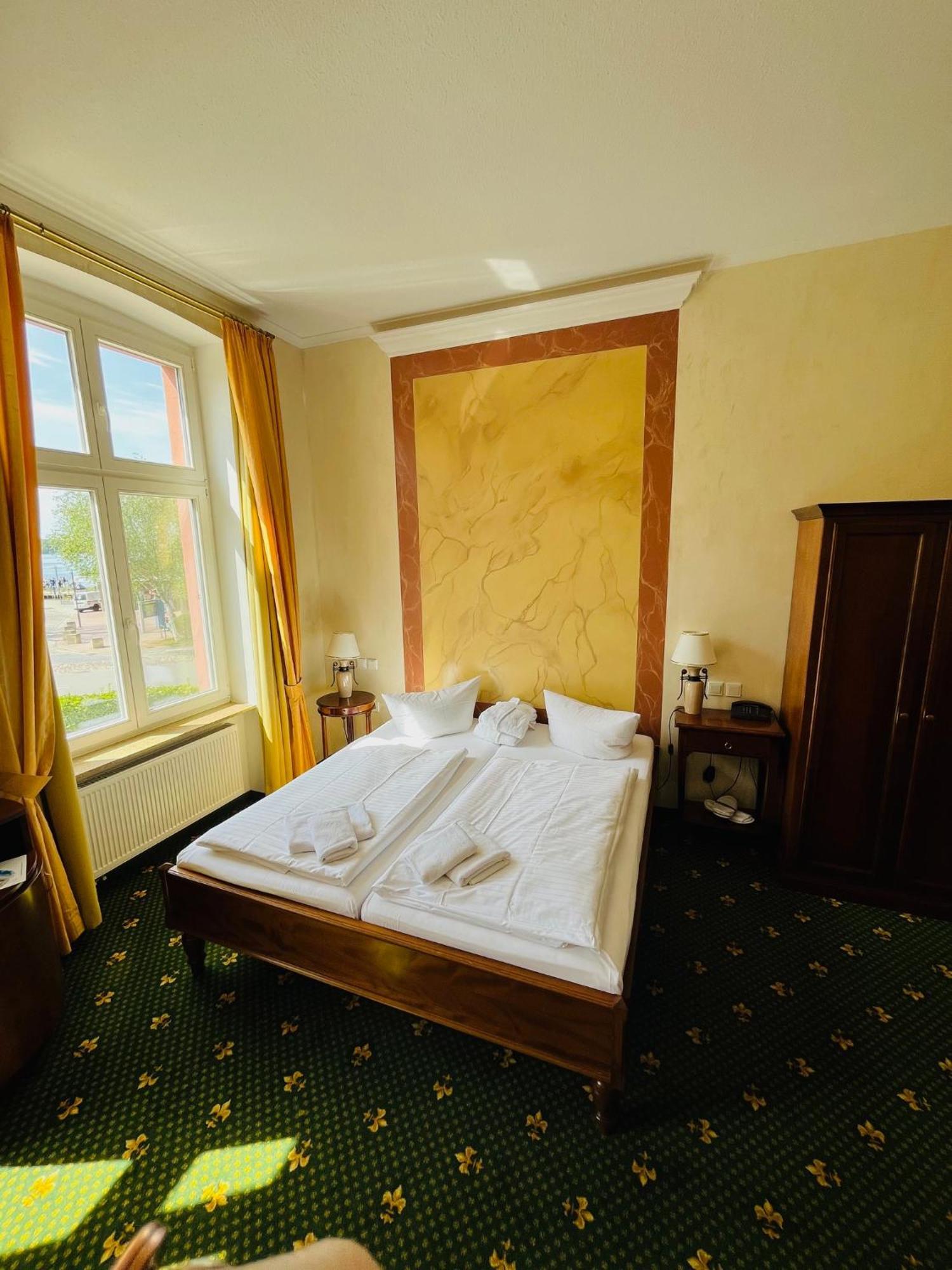 Müritz Hotel Harmonie Waren  Exterior foto